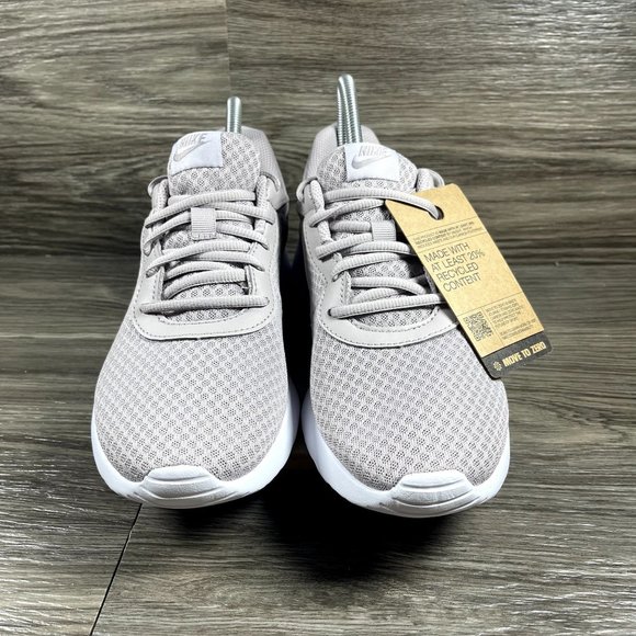 Nike Tanjun Women's Taupe Grey Running Shoes Size 10 NWT - Picture 2 of 9
